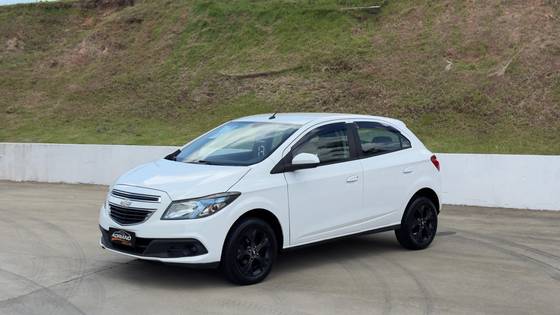 CHEVROLET ONIX 1.4 MPFI LT 8V FLEX 4P MANUAL